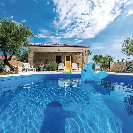 Dalmatian Stone House With Pool