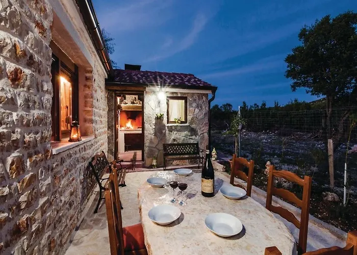 Dalmatian Stone House With Pool Вилла